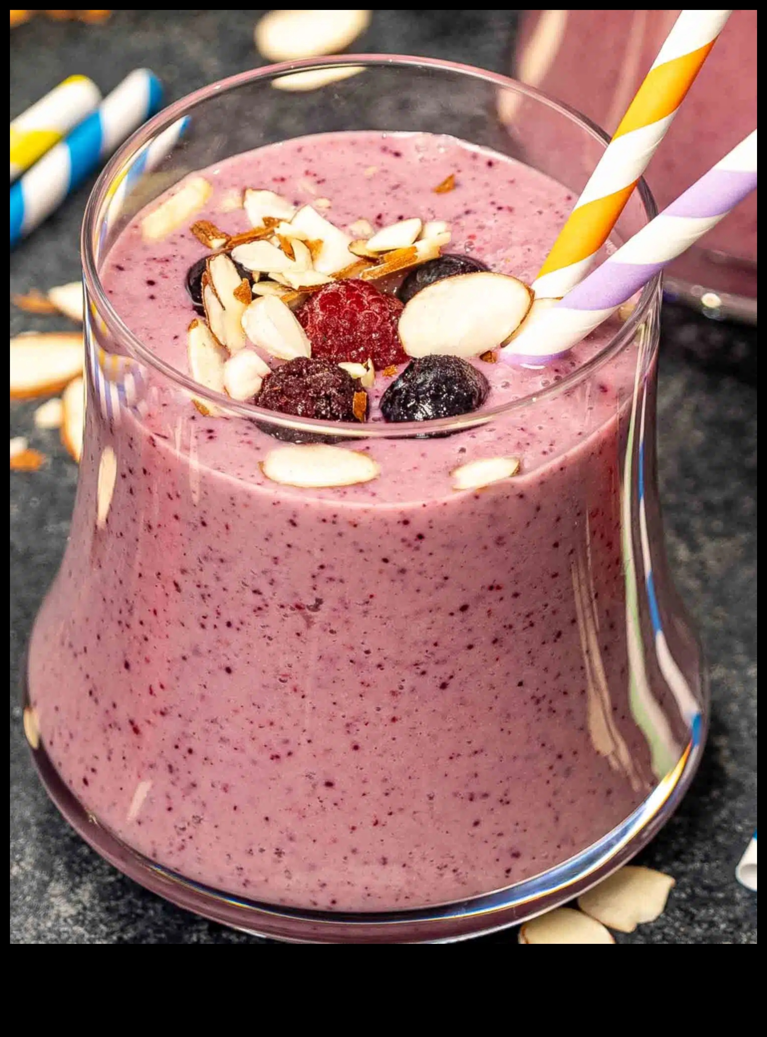 Începeți-vă ziua cu un Smoothie Bliss pentru mic dejun 2 Micul dejun Bliss: energizați-vă dimineața cu smoothie-uri sănătoase de fructe