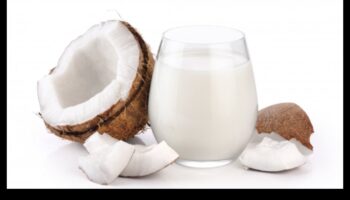 Ritualuri de dimineață: îmbrățișând deliciile naturale ale laptelui de cocos