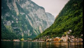 Vederi uluitoare: vederi panoramice ale scenelor uluitoare ale naturii